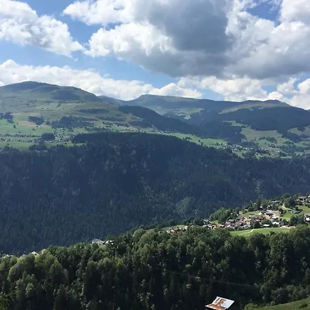 بيت ضيافة Christall 3*